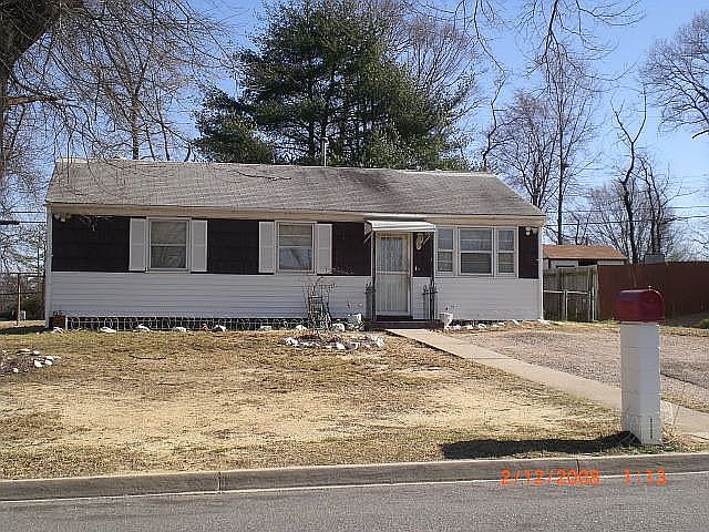 1st image of 2103 Beck Dr