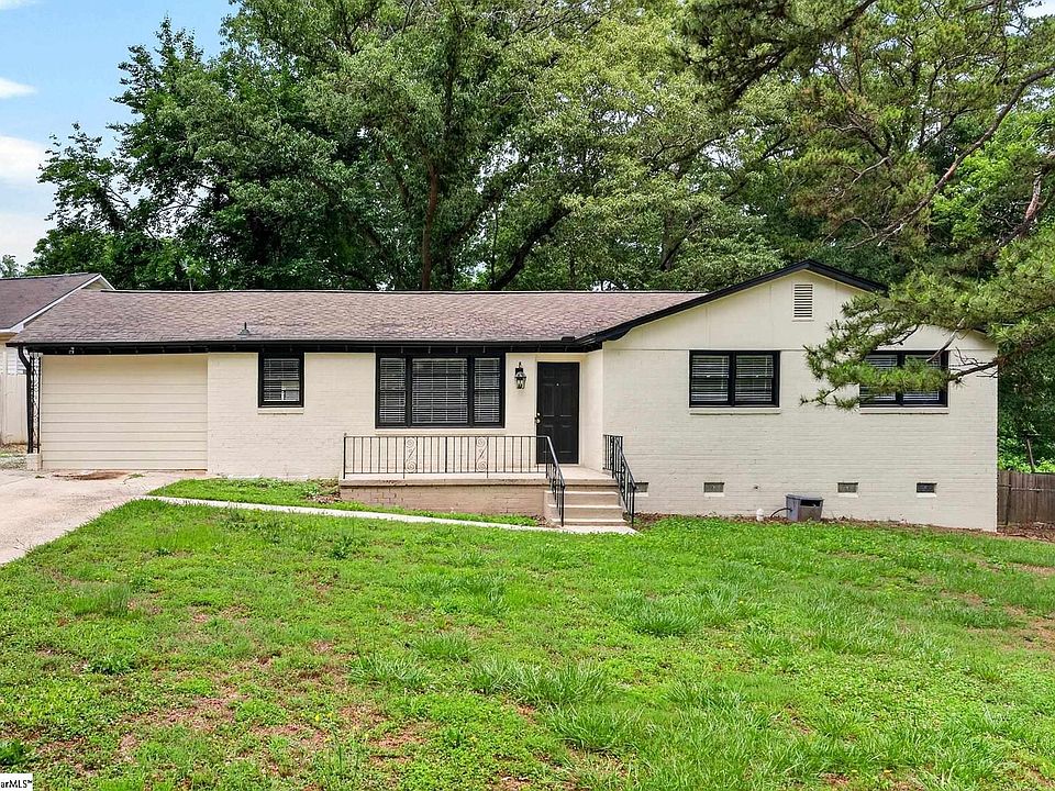 1st image of 1 Woodleigh Dr