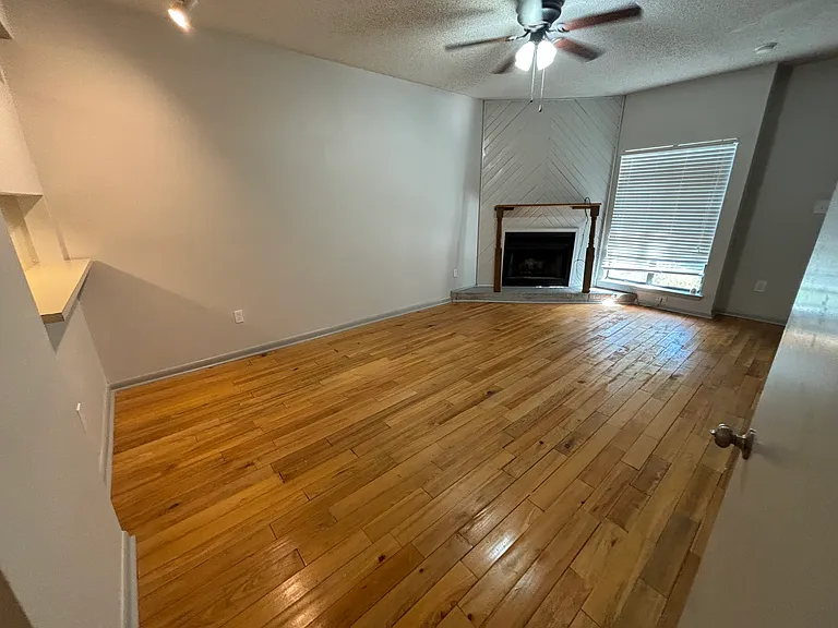 8508 Summa Ave #13 — Photo 3
