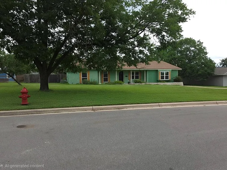 926 Pecan St — Photo 3