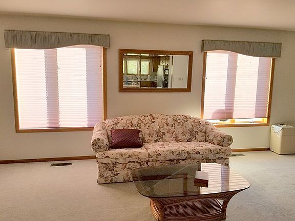 5th image of 103 Mill Dr Unit A