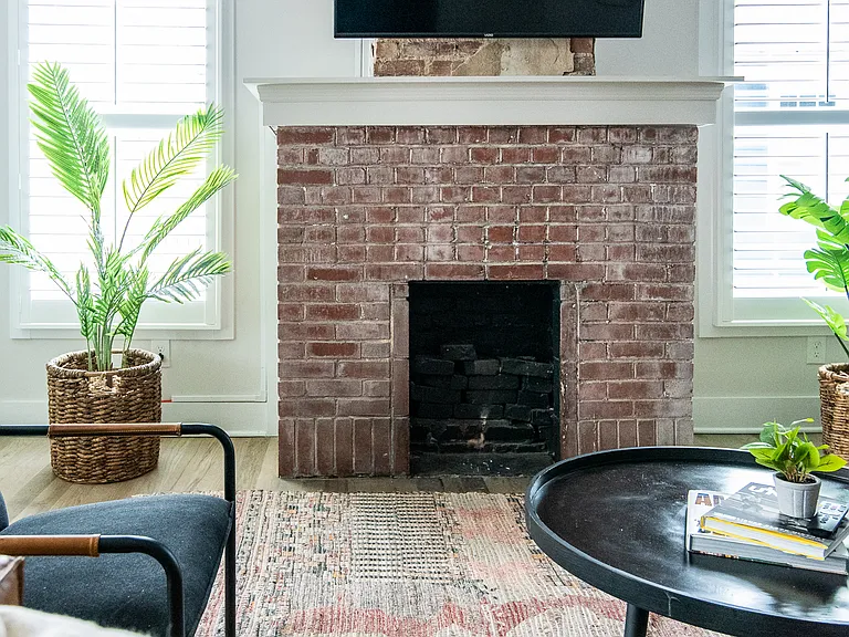 1085 Mayson Turner Rd NW — Photo 6