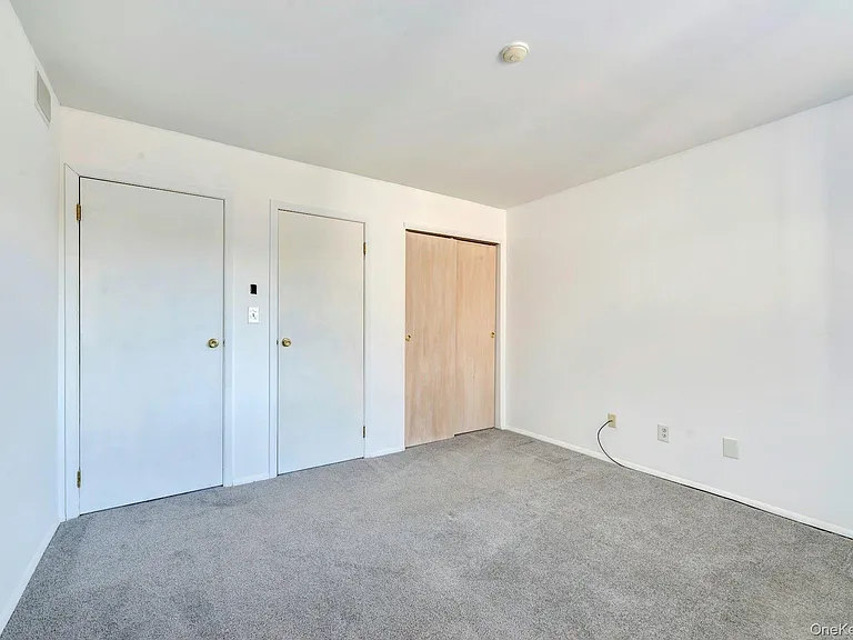 367 Seabreeze Ct — Photo 17