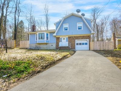 16 Woodland Trl, Sparta, NJ, 07871