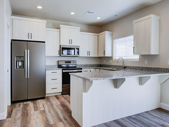 2nd image of 668 E Fiddlers Canyon Rd #24