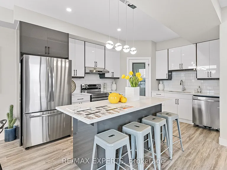 3557 Colonel Talbot Rd #1 — Photo 11