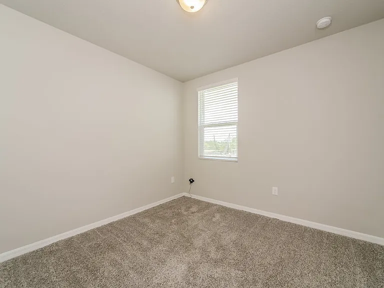 1142 Oak Valley Dr — Photo 14