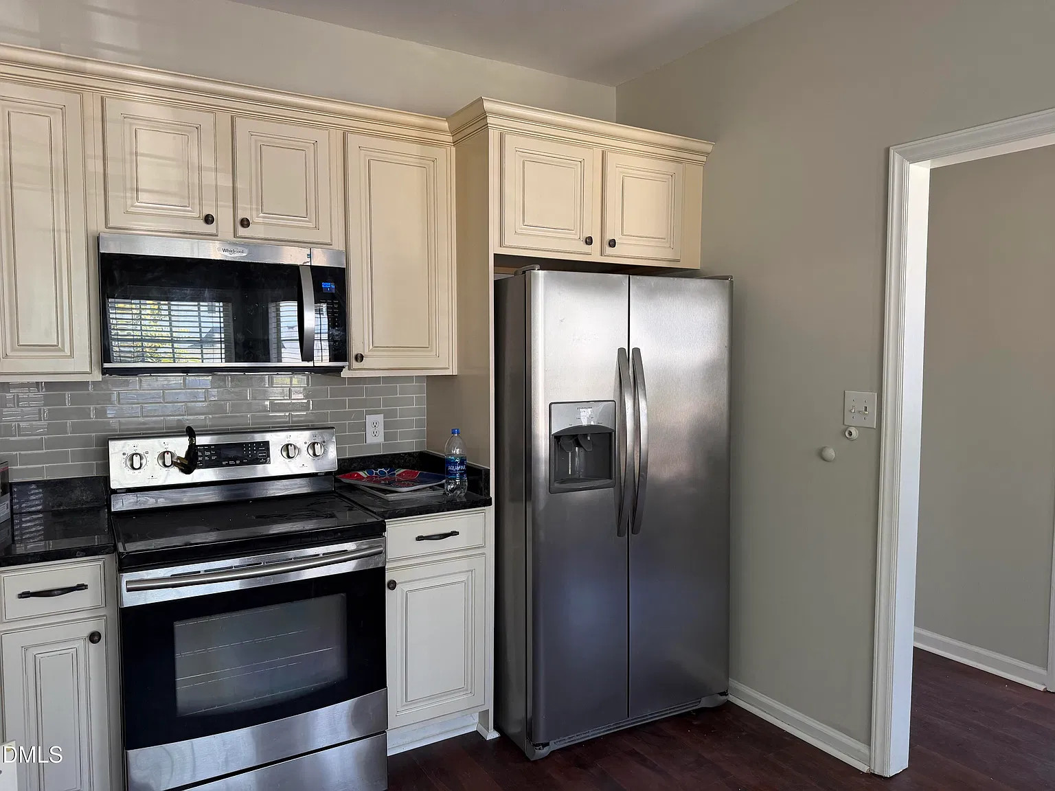 4 bed, 2.5 bath, $2,250 — Photo 3