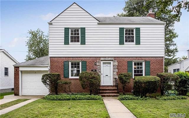 1st image of 114 Willow St