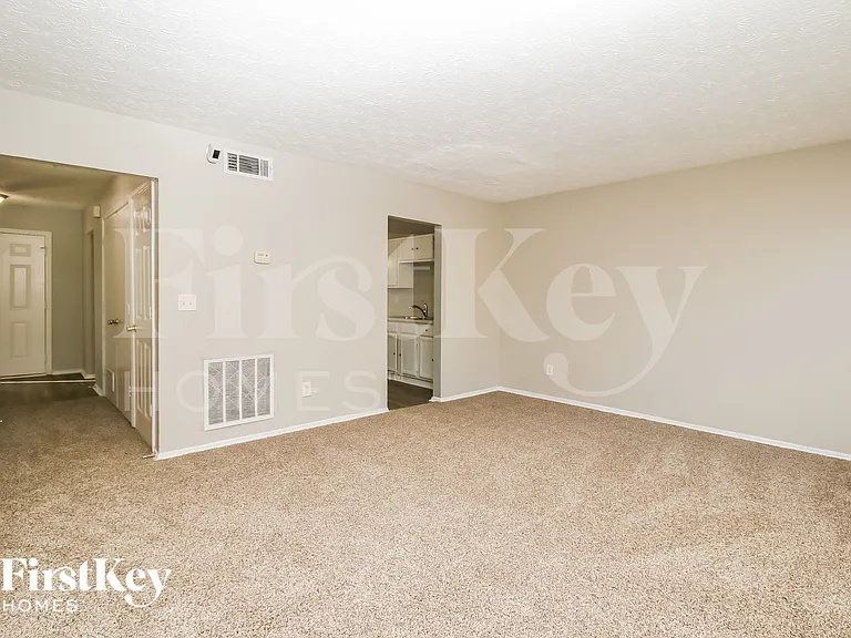3769 Reston Ln — Photo 3
