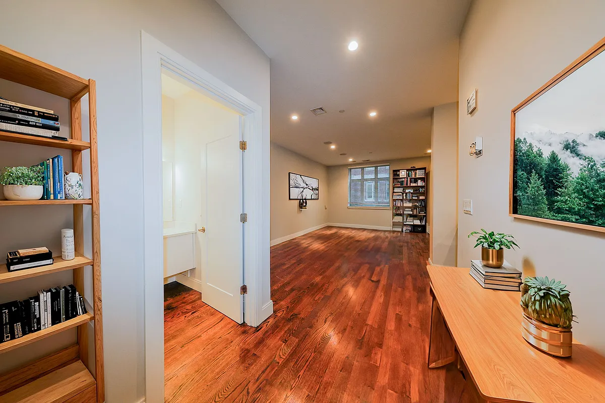 Building Photo - 225 Dorchester St #2D