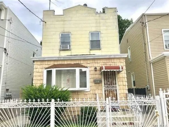 8038 88th Rd, Woodhaven, NY 11421