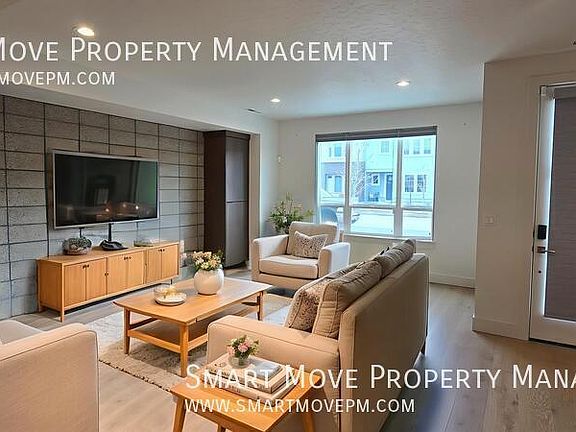 5th image of 3213 S Shadywood Way