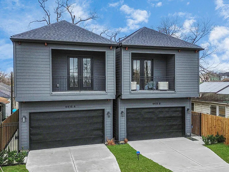 4415 Coke St #A — Photo 2