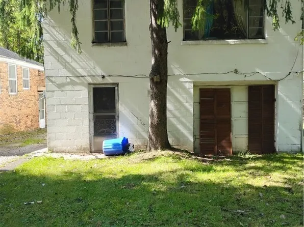 1214 Brighton St, Youngstown, OH 44505