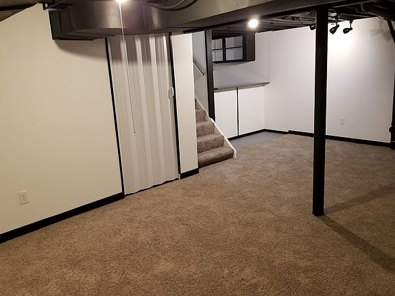 3rd image of 420 E 270th St