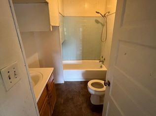 809 S 5th Ave UNIT 2, Kankakee, IL 60901