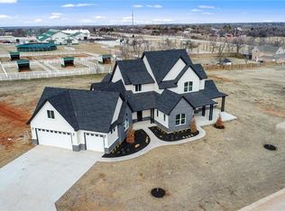 1055 Kelly Farm Rd, Edmond, OK 73025