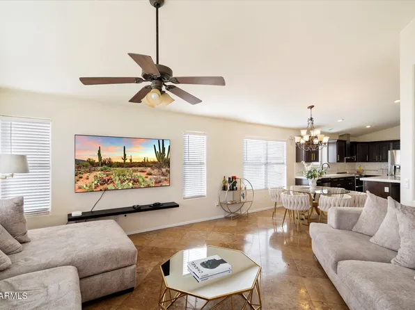 2461 E Fairview Street, Chandler, AZ 85225