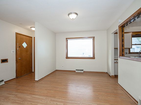 5th image of 21107 Kenyon Dr