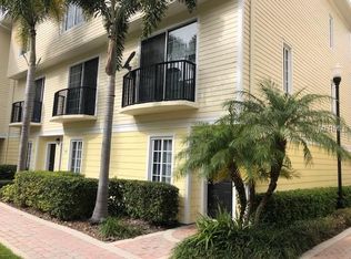 9821 Meadow Field Cir, Tampa, FL 33626