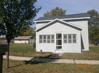 143 Oak St, Cedar Springs, MI 49319