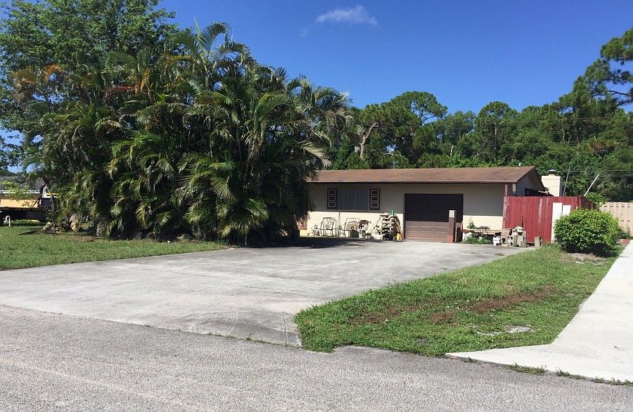 1st image of 847 Arlington Dr