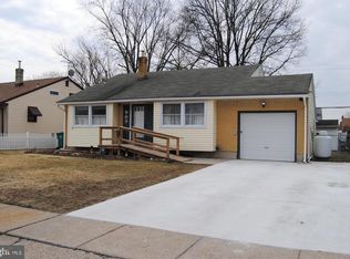 903 Arthur Ave, Bristol, PA 19007