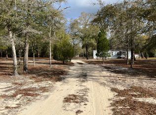 135 Henderson Rd, Defuniak Springs, FL 32433