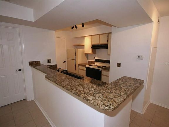 2nd image of 3038 Parkway Blvd APT 203