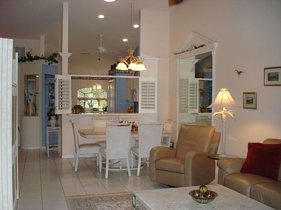 Living/Dining Area