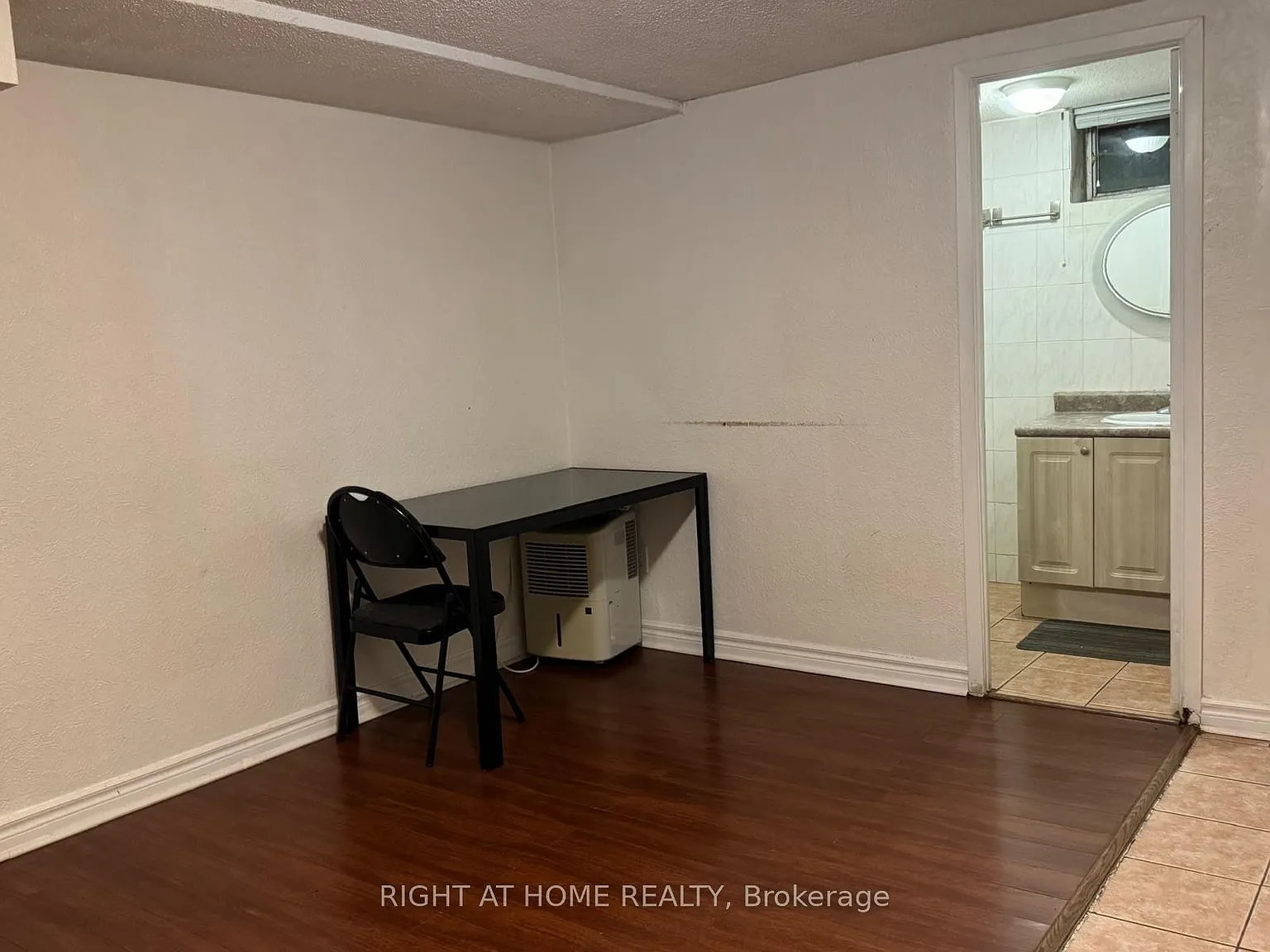 2 bed, $1,700 — Photo 2