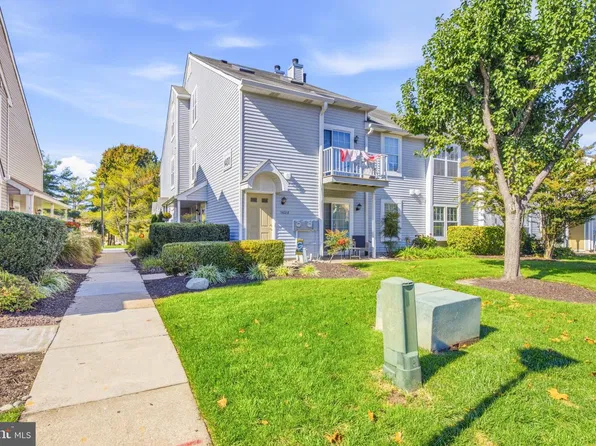 1401 Sedgefield Dr, Mount Laurel, NJ 08054