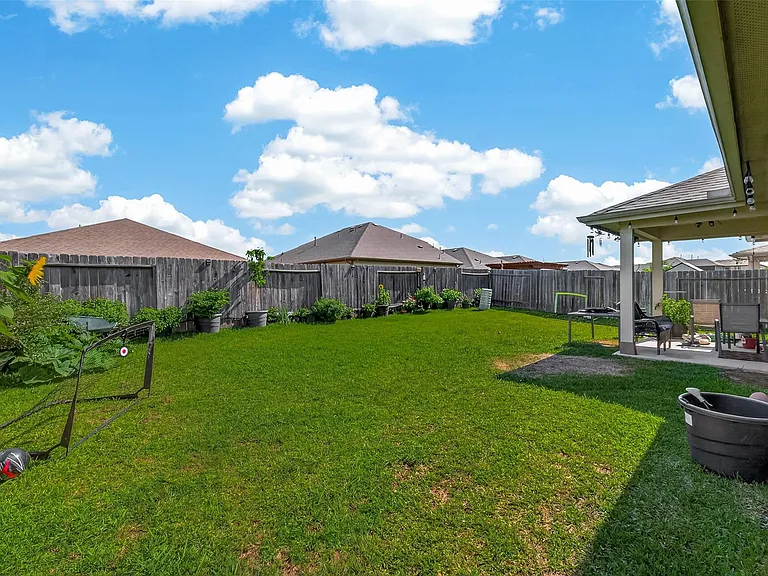 18306 Pelham Hollow Trl — Photo 37
