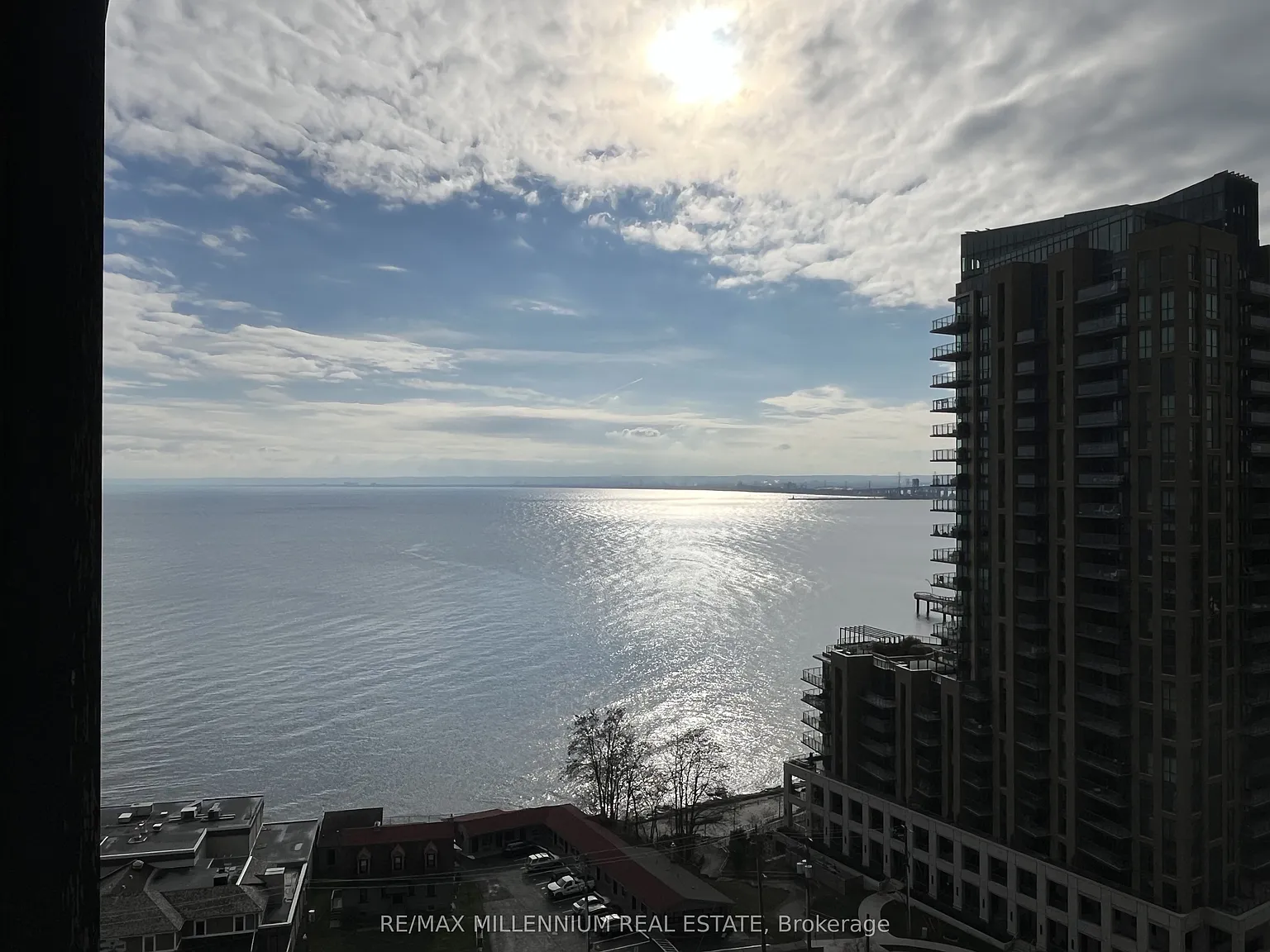 1 bed, $2,100 — Photo 4