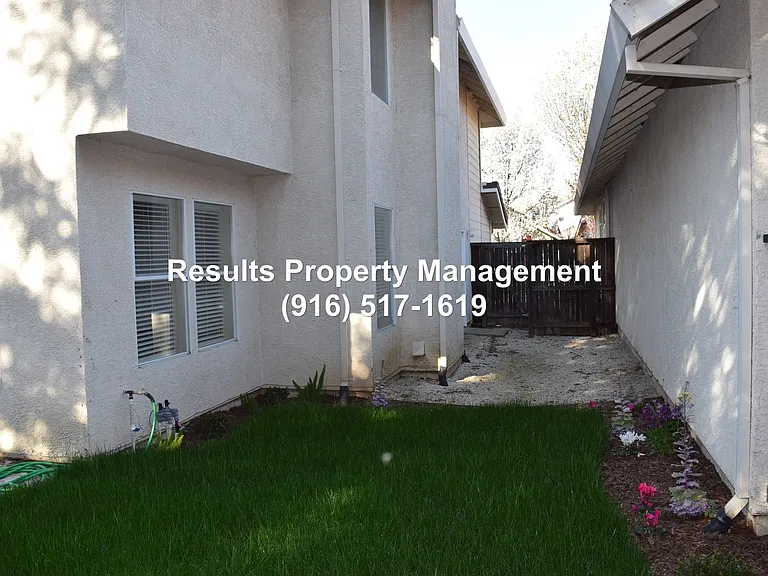 3488 Apollo Cir — Photo 12