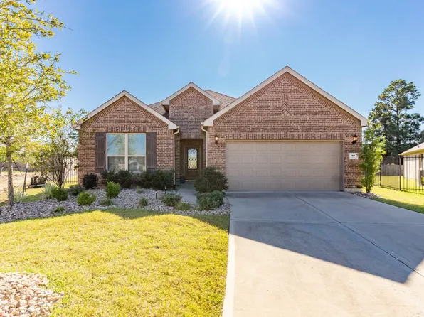 10 Log House Ct, Tomball, TX 77375