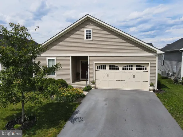 227 Parkland Dr, Stephenson, VA 22656
