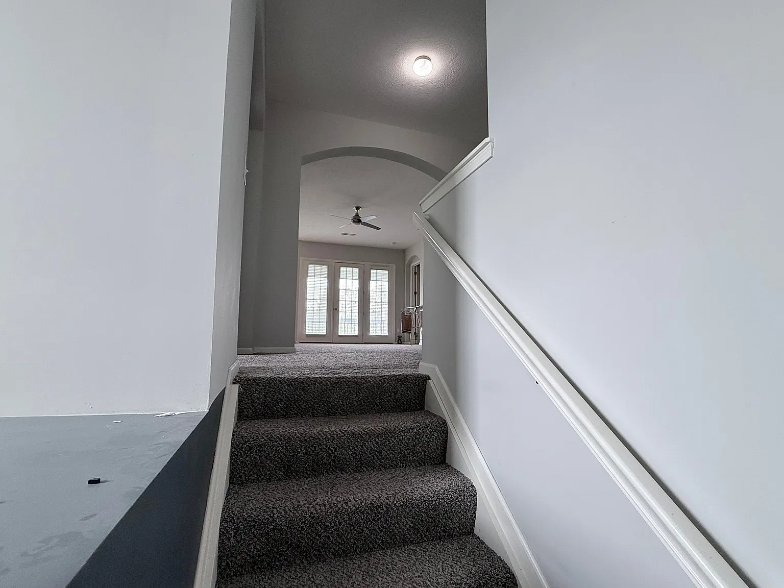 3 bed, 1989 sqft, $2,400 — Photo 4