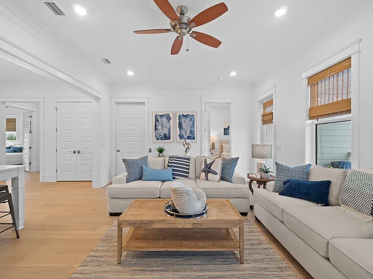 49 Seaboard Ln — Photo 10