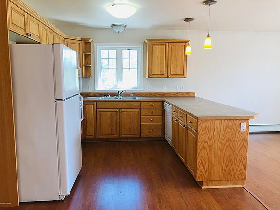 3rd image of 1800 E Neil Cir APT 4