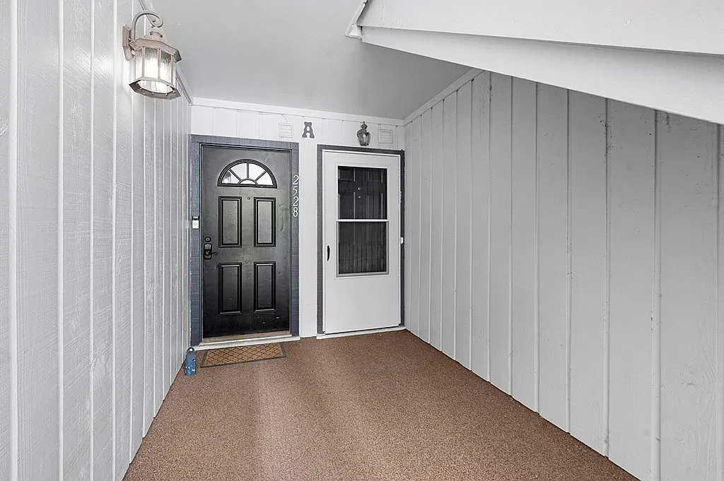 2 bed, 2.0 bath, 1576 sqft, $1,500 — Photo 3