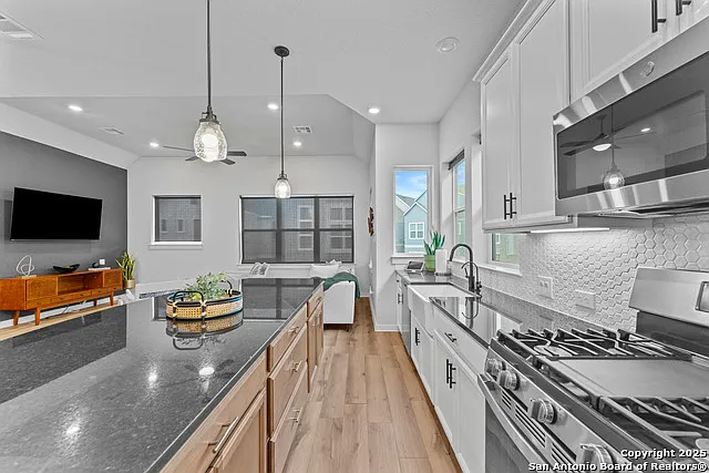 5843 Whitby Rd #6 — Photo 21