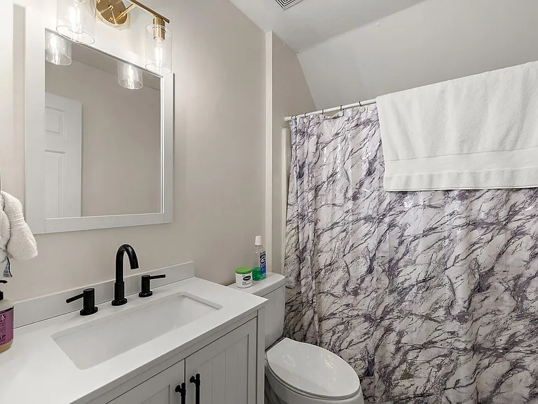 1655 Lauda Dr — Photo 15