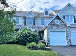 72 Patriot Hill Dr, Basking Ridge, NJ 07920