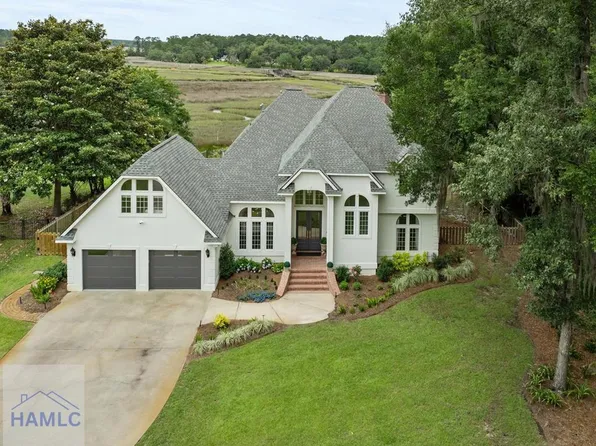 154 Sayle Ln, Richmond Hill, GA 31324
