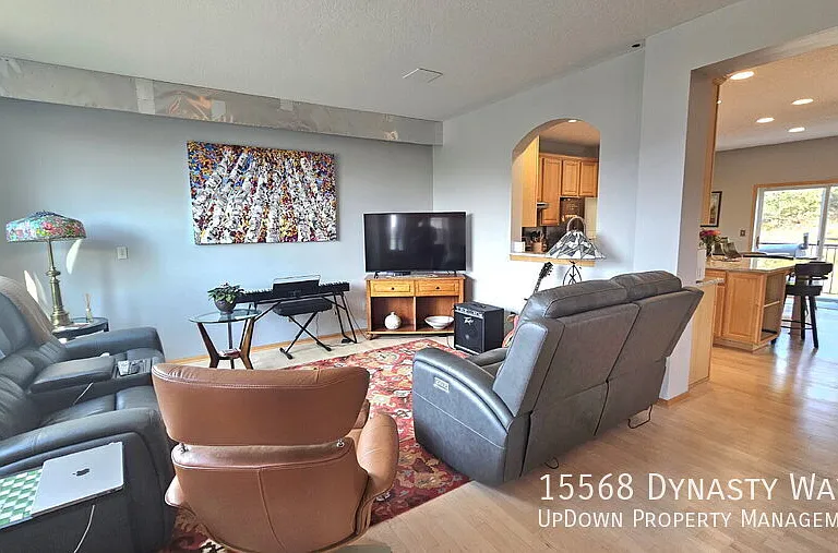 15568 Dynasty Way — Photo 4