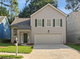 695 Durham Ridge Dr NW, Lilburn, GA 30047