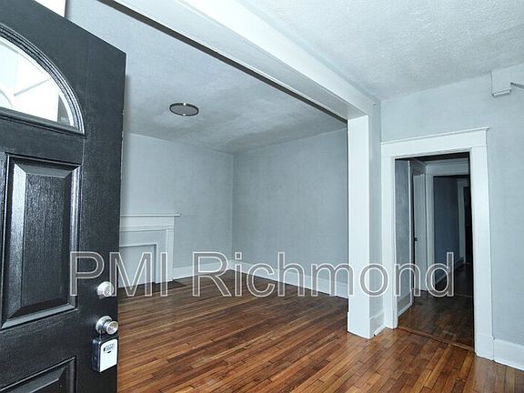 4th image of 2918 Hanes Ave #B
