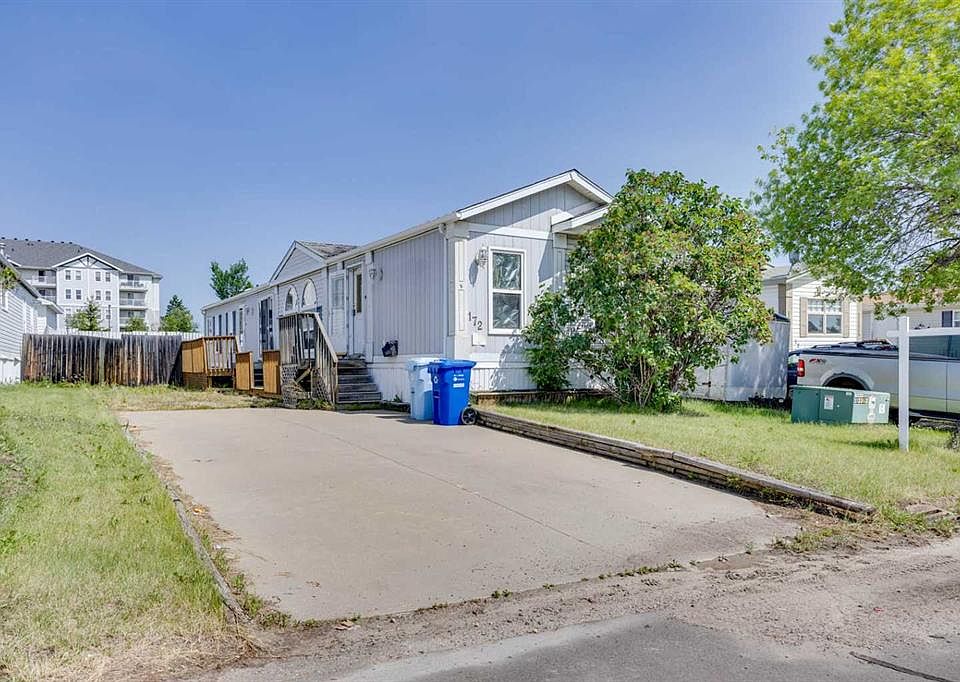 1st image of 172 S Clausen Cres